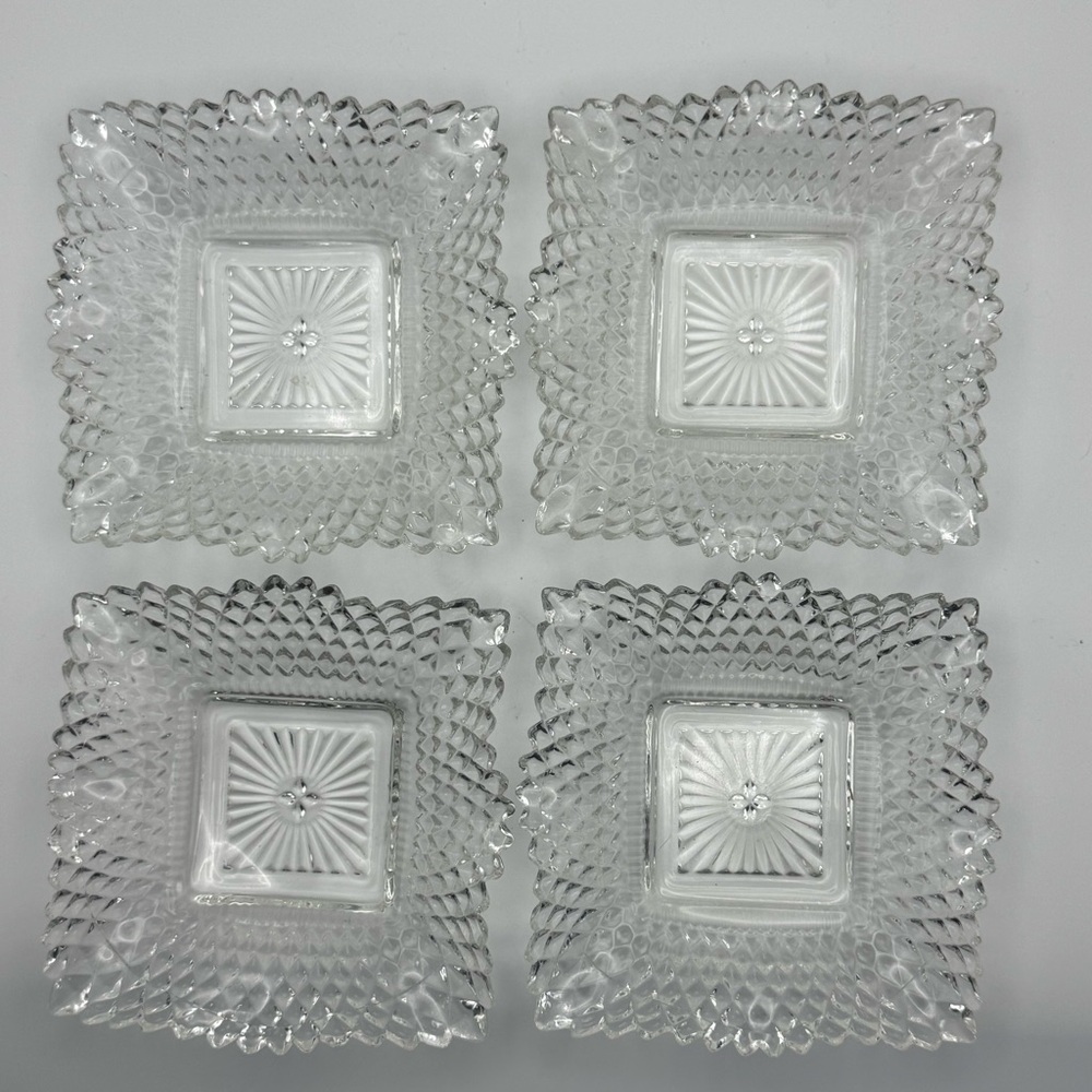 Vintage Pressed Glass Daisy & Button Square Nut Bowls – Set of 4